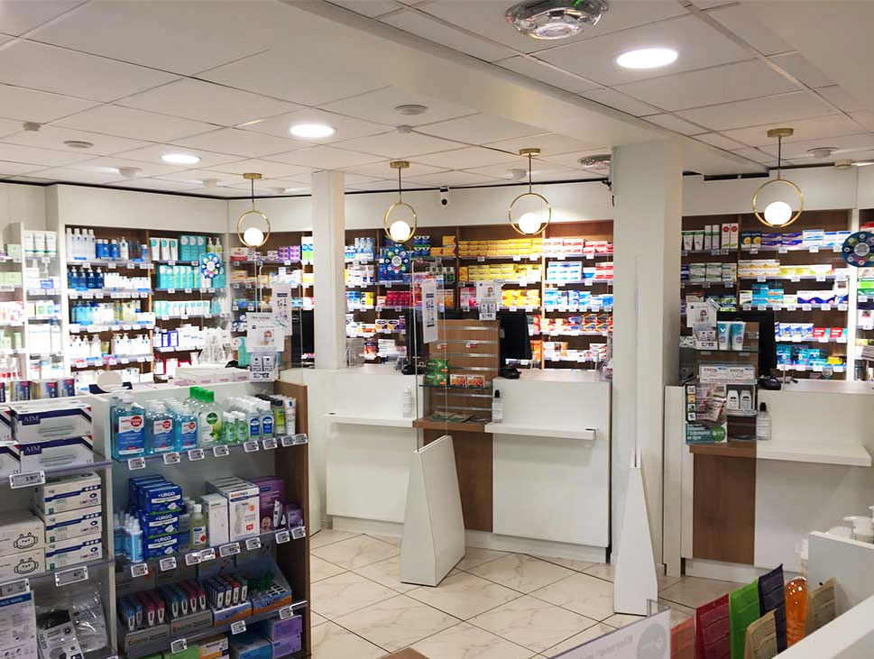 Pharmacie & parapharmacie : distributeur de médicaments à Châteauroux (36)